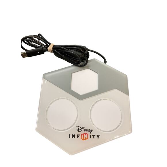 Disney Infinity Portal Base Pad Xbox 360 Game Read Model INF-8032385 Plus Games